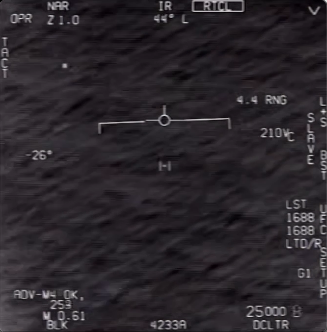 Still frame from the declassified US Navy Go Fast infrared video