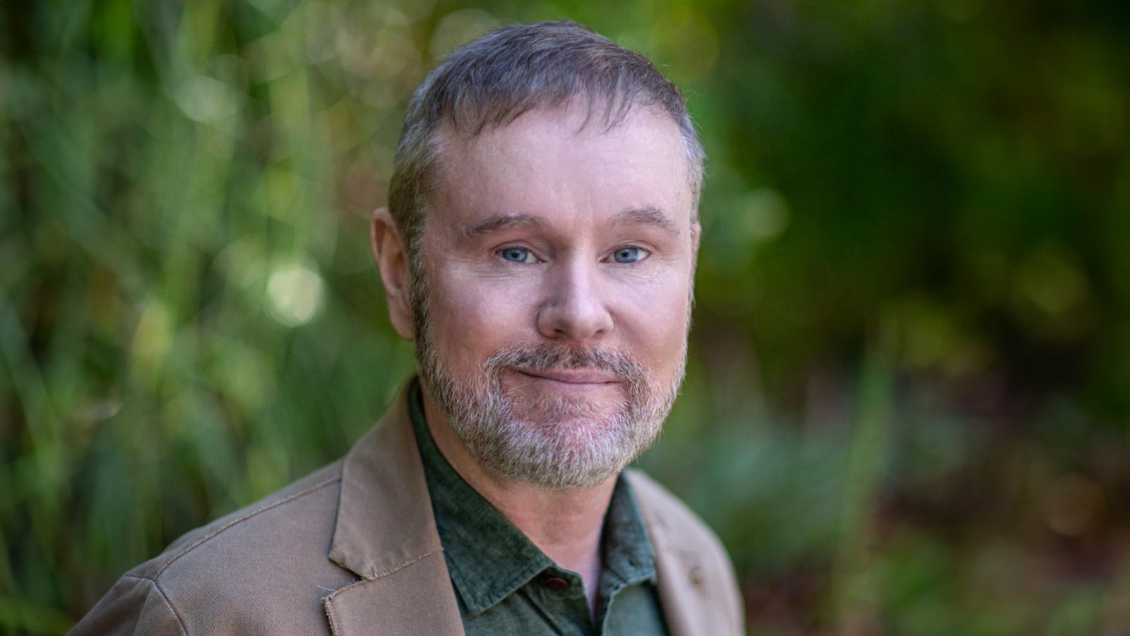 Portrait of Garry Nolan, professor of pathology at Stanford University